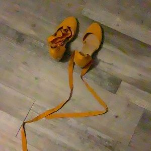 Yellow heels!
